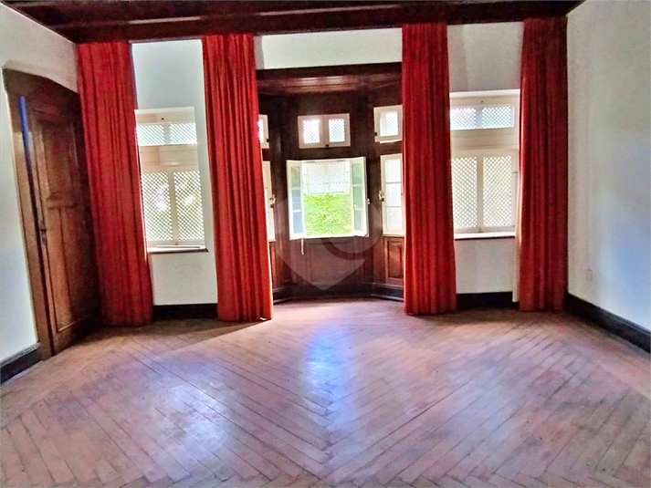 Foto REO1086130