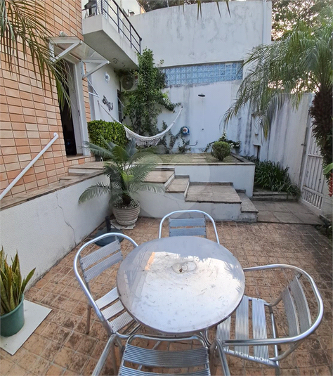 Foto REO1086200