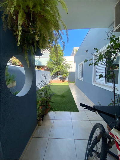 Foto REO1086355