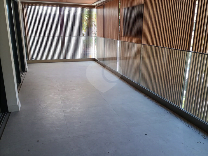 Foto REO1086457