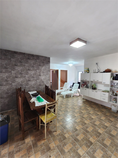 Foto REO1086459