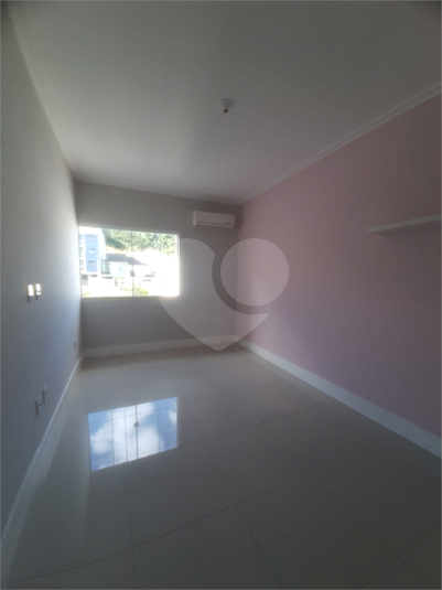 Foto REO1086475