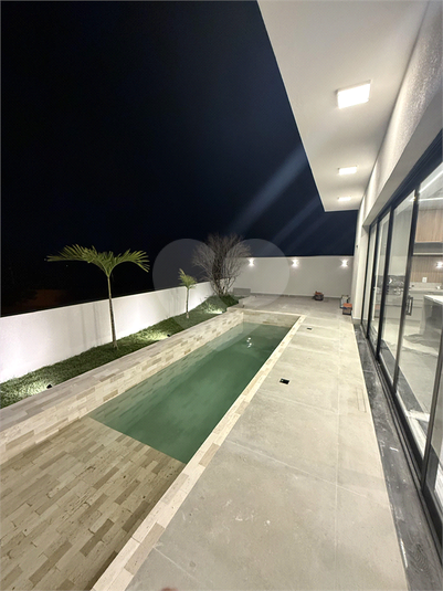 Foto REO1086541