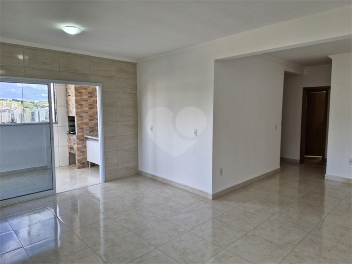 Sala de Jantar e Cozinha
