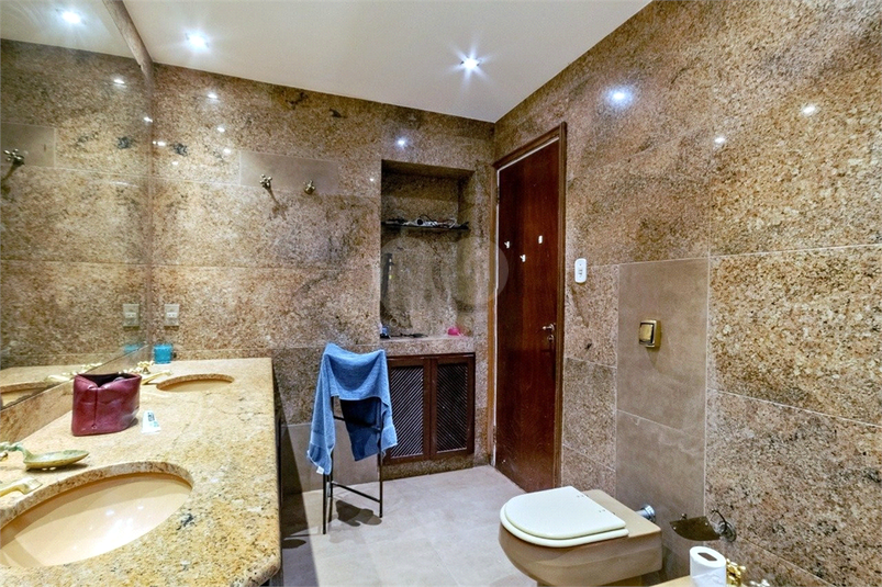 Foto REO1086847