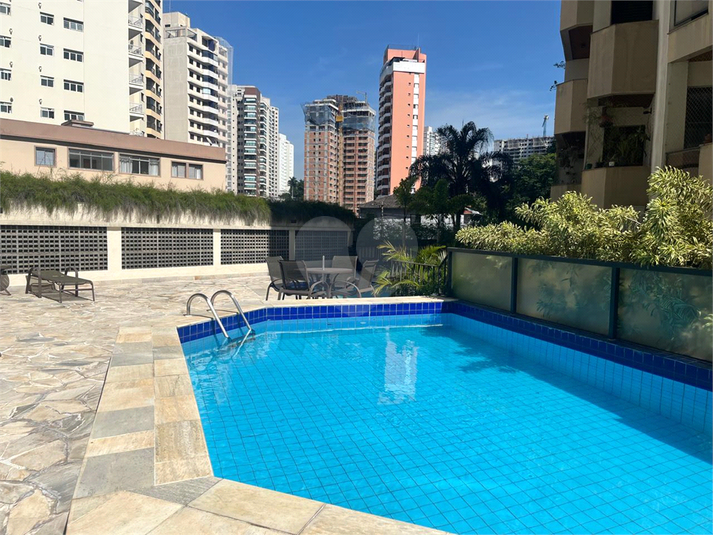 Foto REO1086881