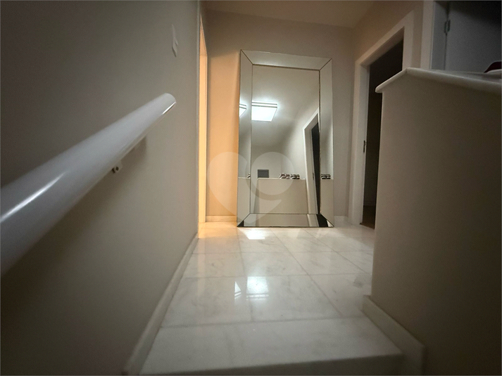 Foto REO1086953