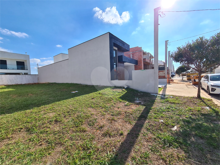 Foto REO1087015