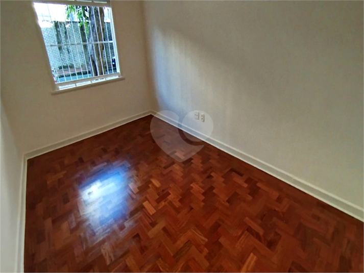 Foto REO1087086