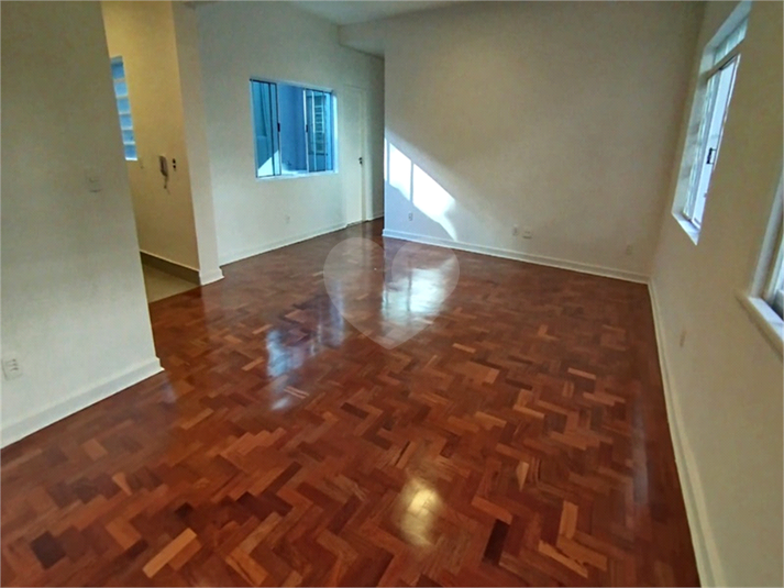 Foto REO1087086