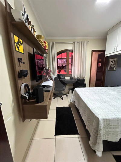 Foto REO1087387