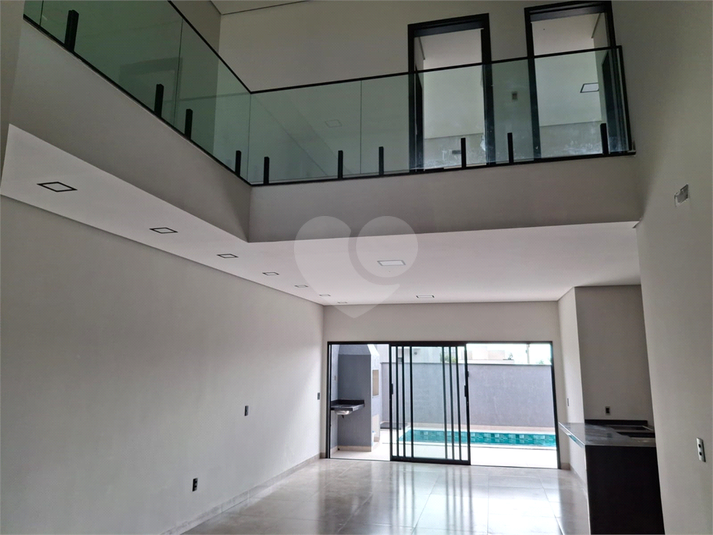 Foto REO1087440