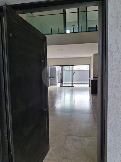 Foto REO1087440