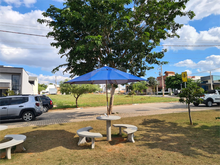 Foto REO1087445