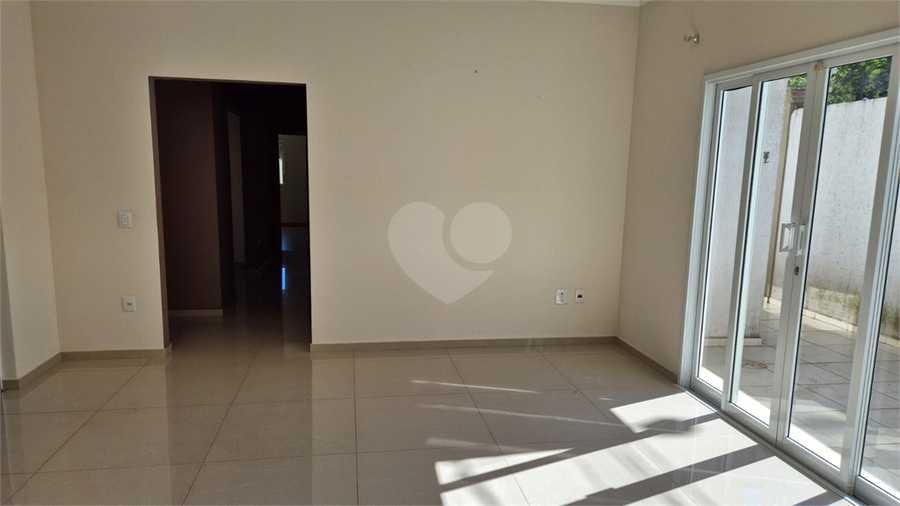 Foto REO1087503