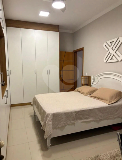 Foto REO1087599
