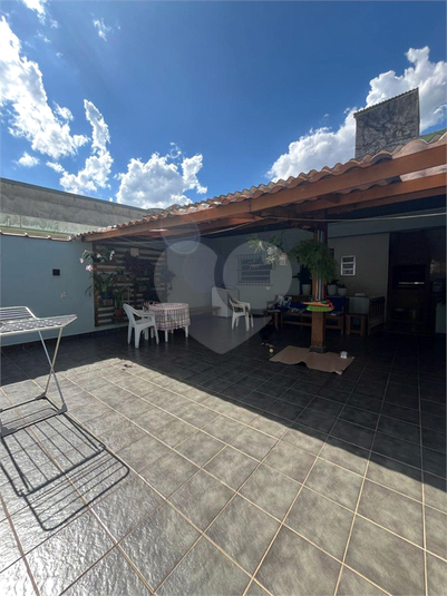 Foto REO1087602
