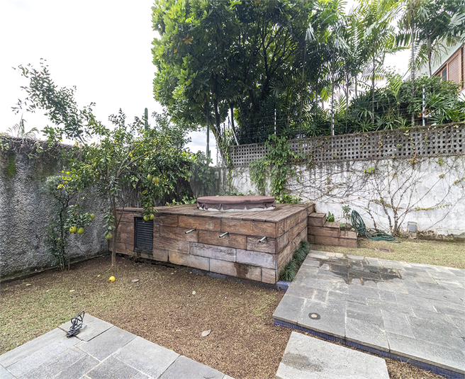 Foto REO1087640