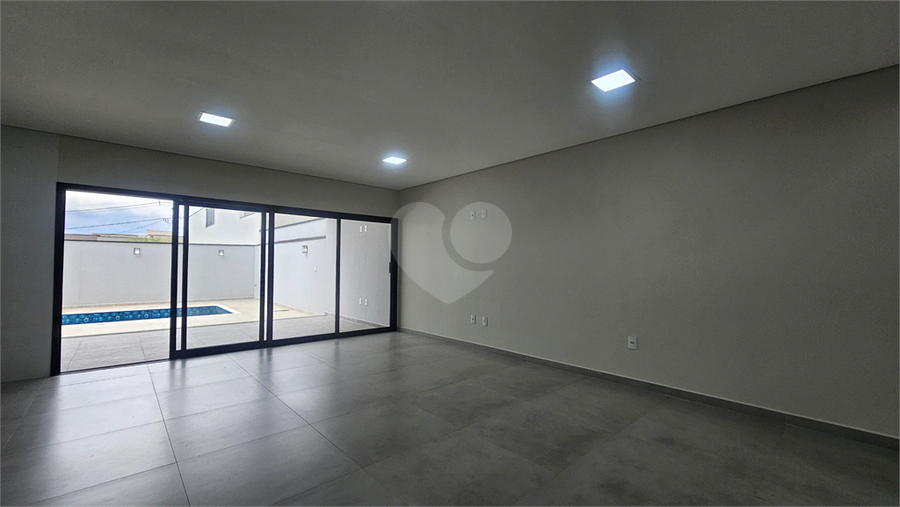 Foto REO1087771