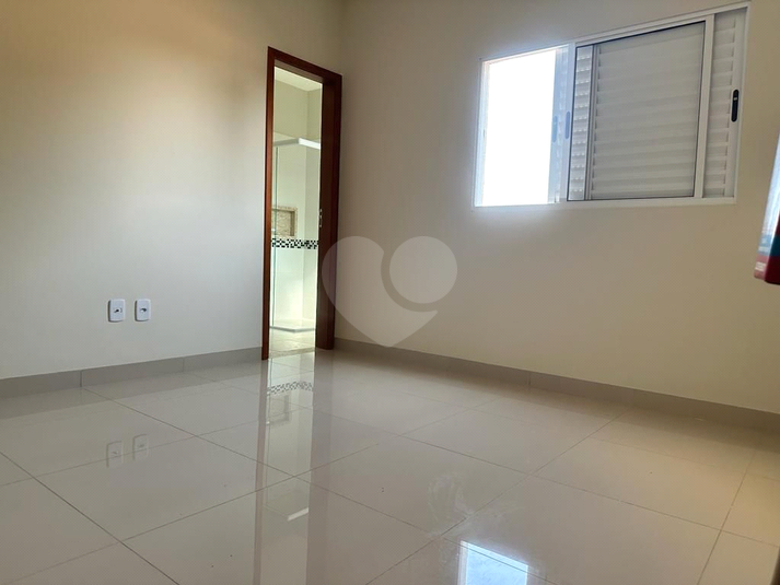 Foto REO1087855