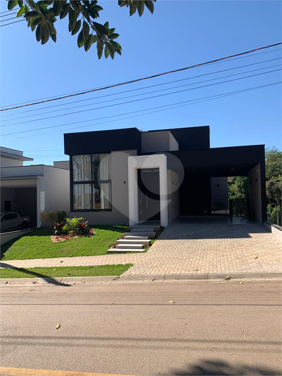 Foto REO1088017