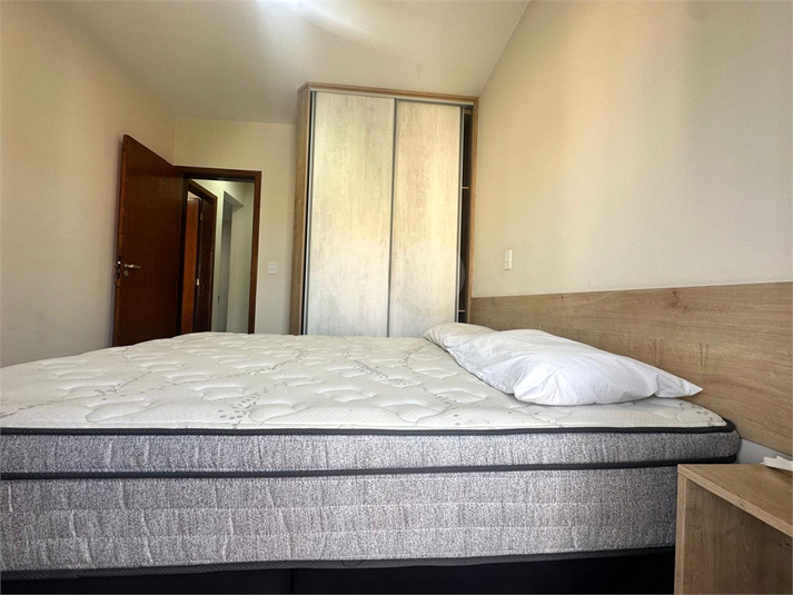 Foto REO1088025