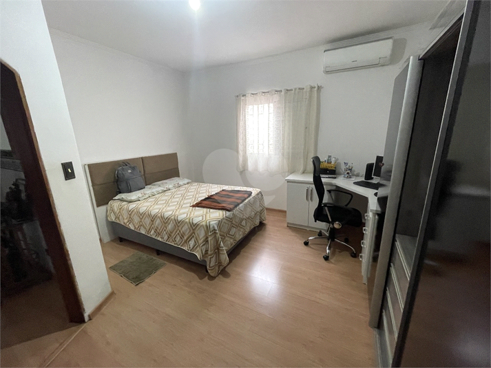 Foto REO1088039