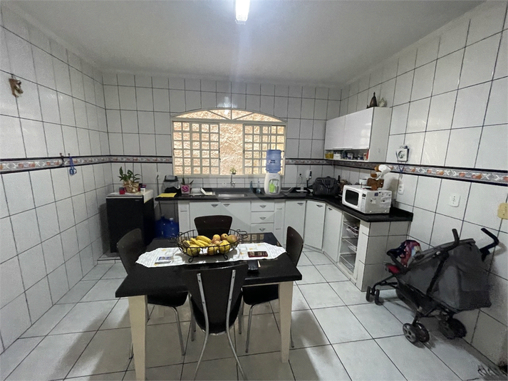Foto REO1088039