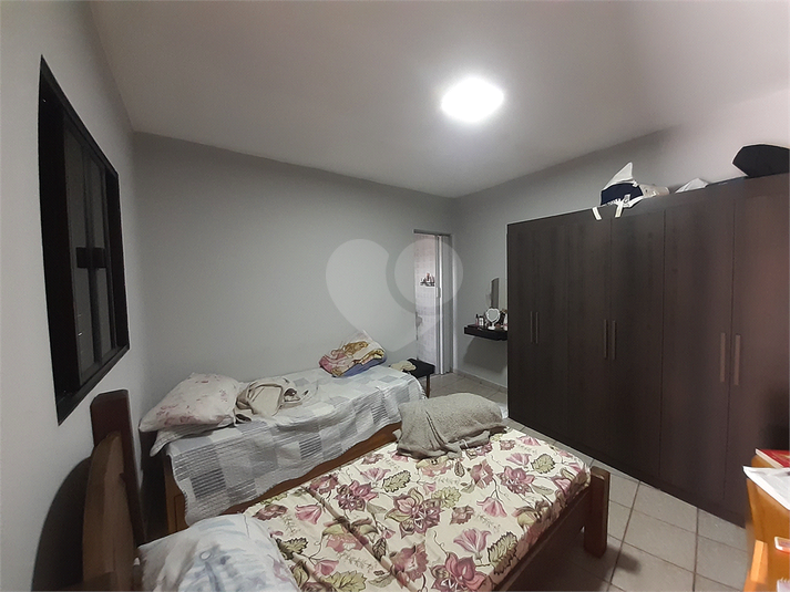 Foto REO1088041