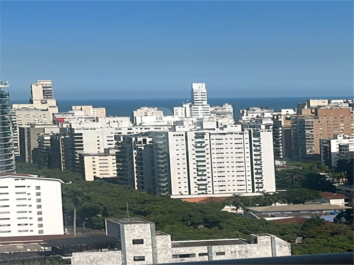 Foto REO1088076