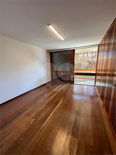 Foto REO1088196