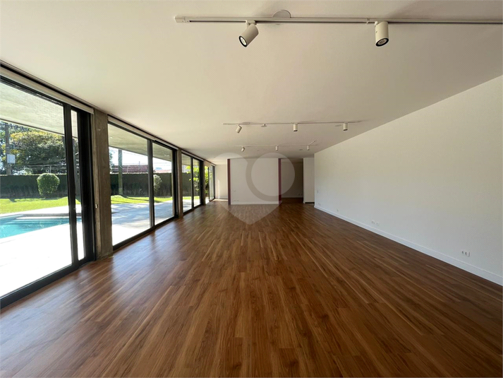 Foto REO1088196