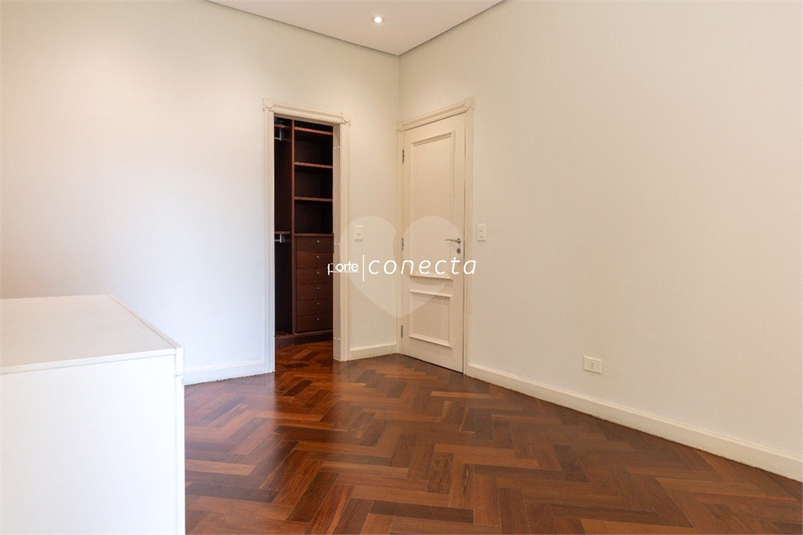 Foto REO1088598