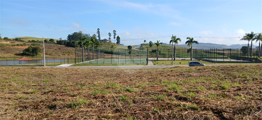 FOTO DO LOTE DE FUNDO PARA ÁREA DE LAZER