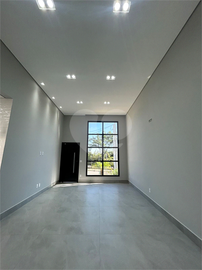 Foto REO1088700