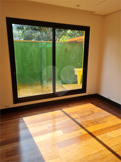 Foto REO1088791