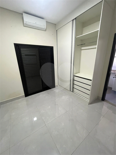 Foto REO1088793
