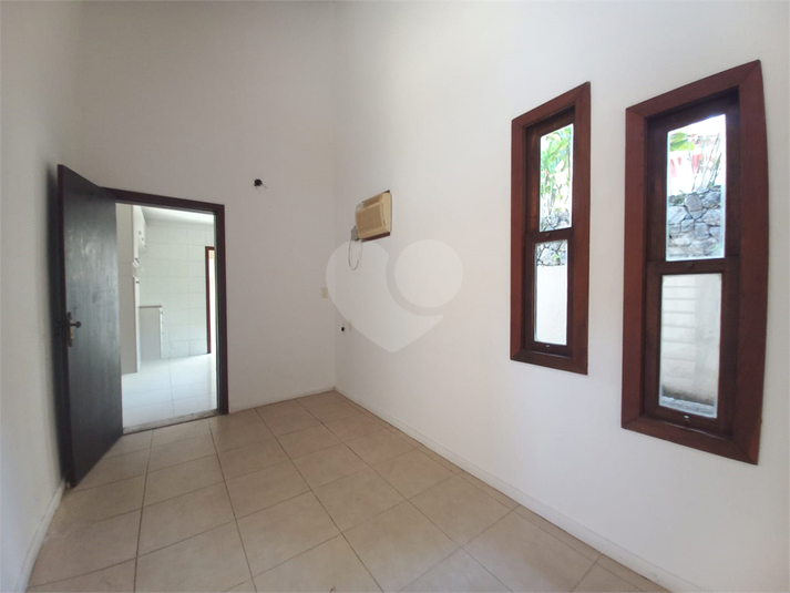 Foto REO1088821