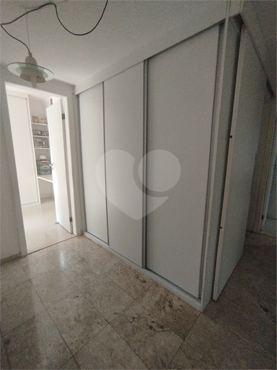 Foto REO1088896