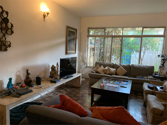 Foto REO1088948