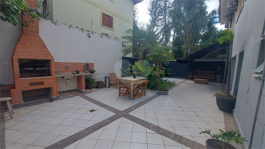 Foto REO1089141