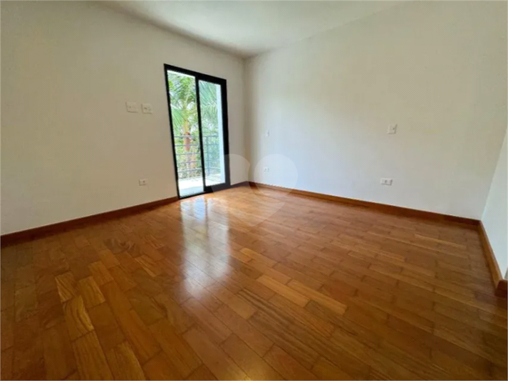Foto REO1089269