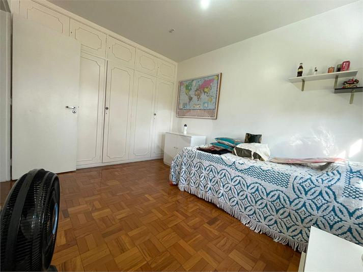Foto REO1089428