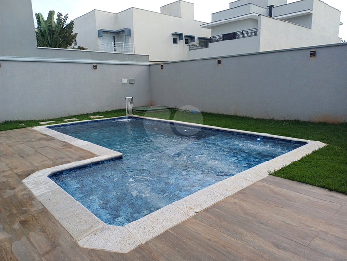 Piscina com aquecimento