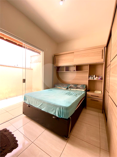Foto REO1089448