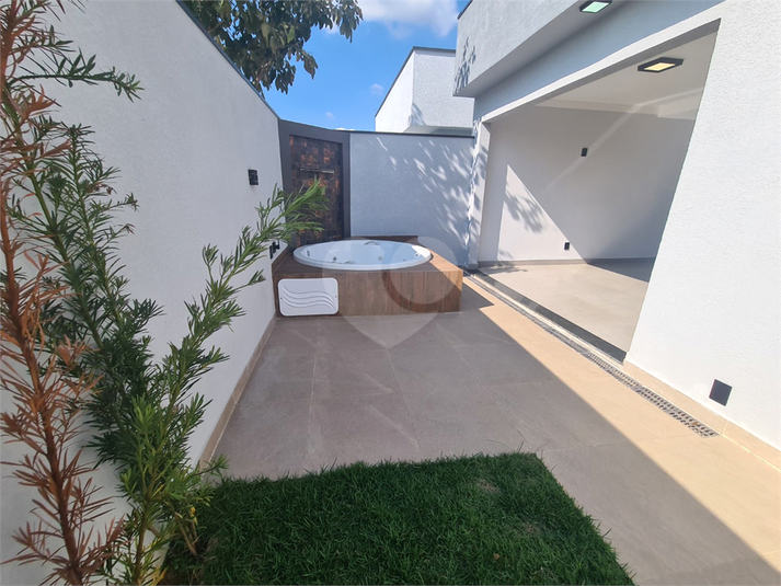 Foto REO1089484