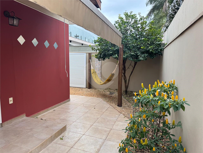 Foto REO1089525