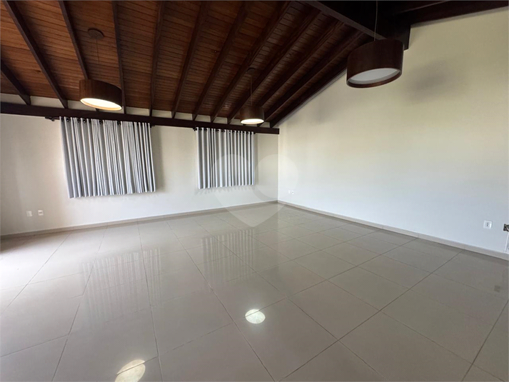 Foto REO1089525