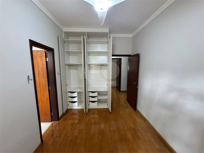 Foto REO1089525
