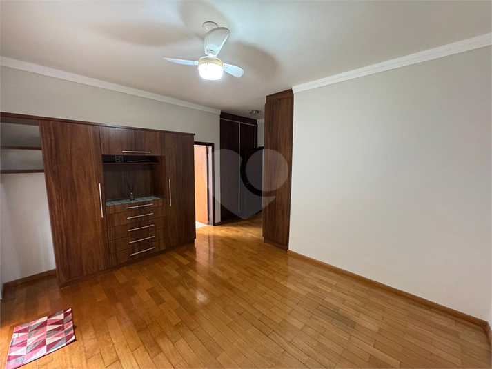 Foto REO1089525